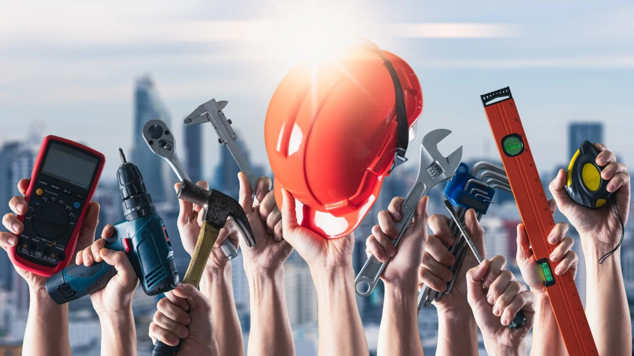 Range of factors attracting women to construction sector